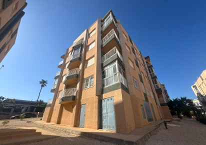 Reventa · APARTAMENTO · Torrevieja · La mata