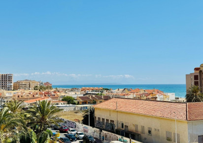 Reventa · APARTAMENTO · Torrevieja · La mata