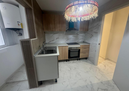 Reventa · APARTAMENTO · Torrevieja · Muelle Pesquero