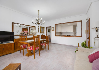 Reventa · APARTAMENTO · Torrevieja · Piscinas naturales