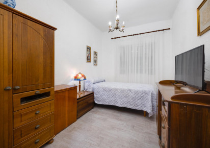 Reventa · APARTAMENTO · Torrevieja · Piscinas naturales