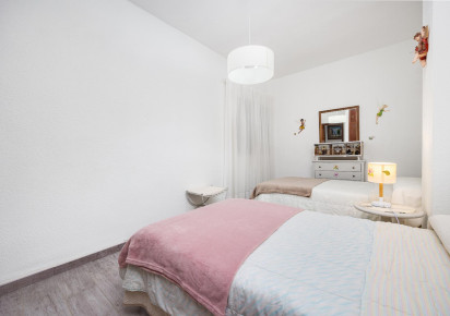 Reventa · APARTAMENTO · Torrevieja · Piscinas naturales