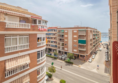 Reventa · APARTAMENTO · Torrevieja · Playa Acequion