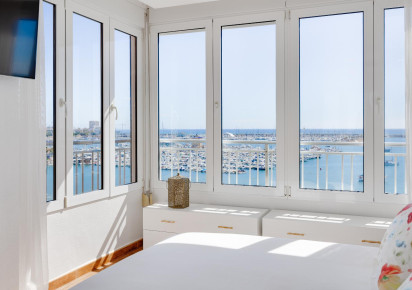 Reventa · APARTAMENTO · Torrevieja · Playa Acequion