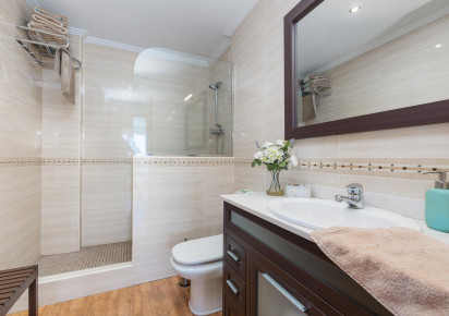 Reventa · APARTAMENTO · Torrevieja · Playa Acequion