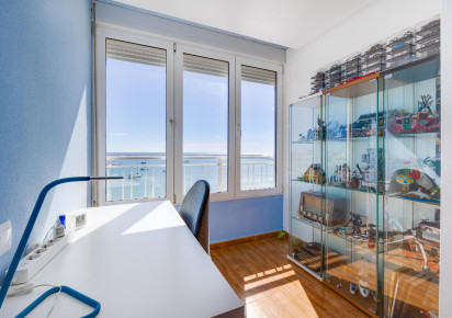 Reventa · APARTAMENTO · Torrevieja · Playa Acequion