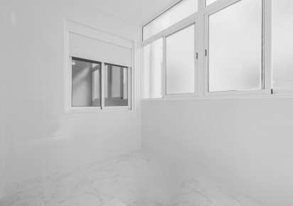 Reventa · APARTAMENTO · Torrevieja · Playa de La Acequion