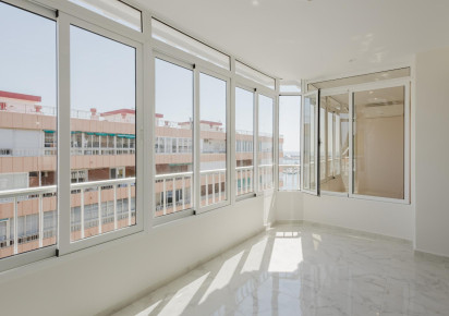 Reventa · APARTAMENTO · Torrevieja · Playa de La Acequion
