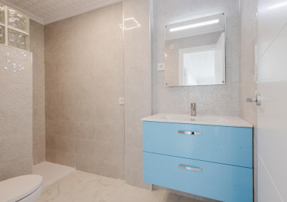 Reventa · APARTAMENTO · Torrevieja · Playa de La Acequion