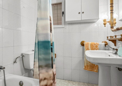 Reventa · APARTAMENTO · Torrevieja · Playa de los Locos