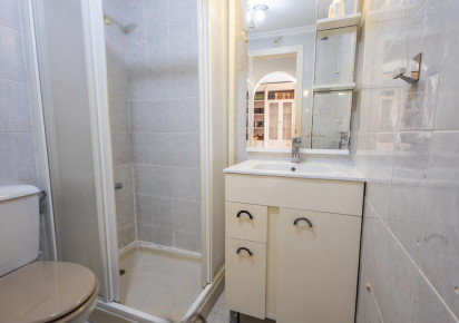 Reventa · APARTAMENTO · Torrevieja · Playa del Acequión