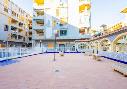 Reventa · APARTAMENTO · Torrevieja · Playa del Acequión