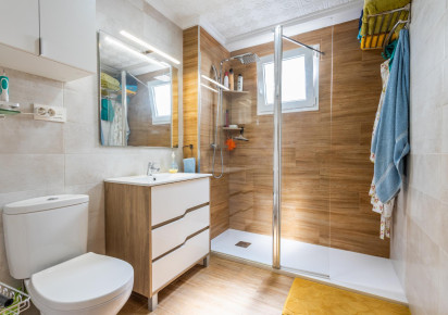 Reventa · APARTAMENTO · Torrevieja · Playa del Acequión