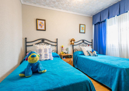 Reventa · APARTAMENTO · Torrevieja · Playa del Acequión