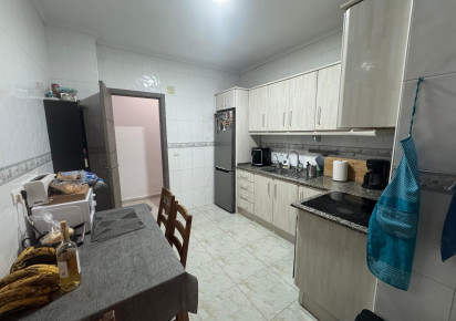 Reventa · APARTAMENTO · Torrevieja · Playa del Acequión