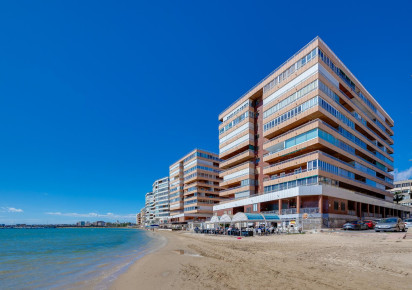 Reventa · APARTAMENTO · Torrevieja · Playa del Acequión