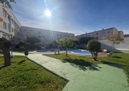 Reventa · APARTAMENTO · Torrevieja · Playa del Acequión