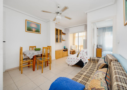 Reventa · APARTAMENTO · Torrevieja · Playa del Acequión
