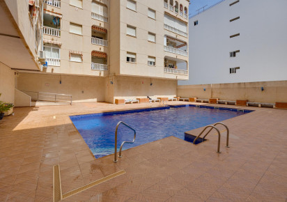 Reventa · APARTAMENTO · Torrevieja · Playa del Acequión