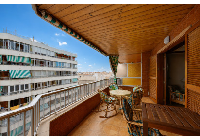 Reventa · APARTAMENTO · Torrevieja · Playa del Acequión