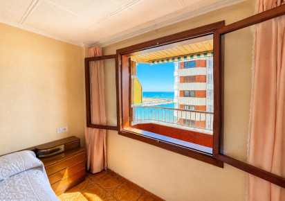 Reventa · APARTAMENTO · Torrevieja · Playa del Acequión
