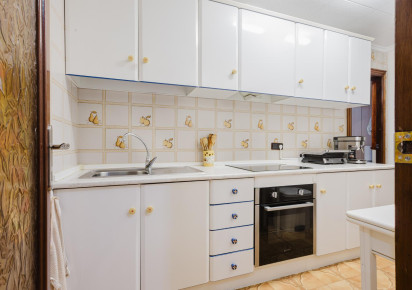 Reventa · APARTAMENTO · Torrevieja · Playa del Acequión