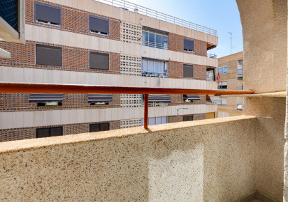 Reventa · APARTAMENTO · Torrevieja · Playa del Acequión