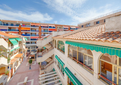 Reventa · APARTAMENTO · Torrevieja · Playa del Acequión