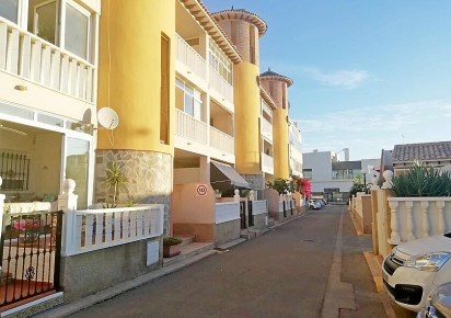 Reventa · Apartment · Orihuela Costa · La Regia