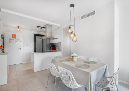 Reventa · Apartment · Pilar de la Horadada · Mil palmeras