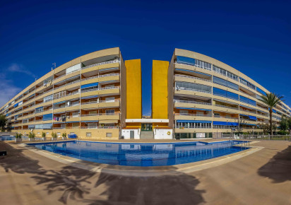 Reventa · Apartment · Punta Prima · El Acequión