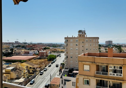 Reventa · Apartment · Torrevieja · Aguas nuevas 1