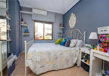 Reventa · Apartment · Torrevieja · Centro - Muelle Pesquero