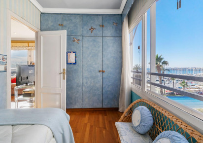 Reventa · Apartment · Torrevieja · Centro - Muelle Pesquero