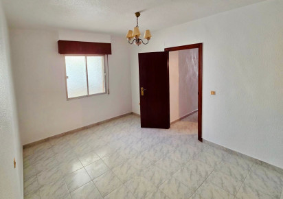 Reventa · Apartment · Torrevieja Centro · Torrevieja