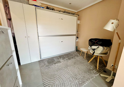 Reventa · Apartment · Torrevieja Centro · Torrevieja