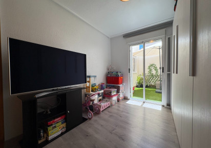 Reventa · Apartment · Torrevieja · Centro