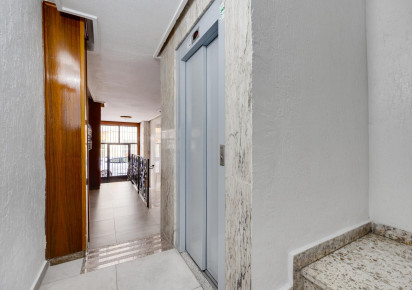 Reventa · Apartment · Torrevieja · Centro