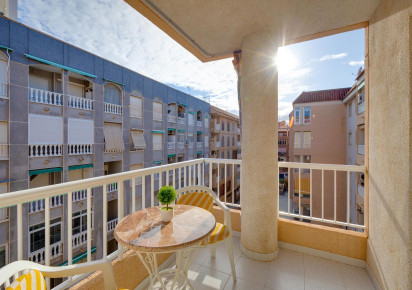 Reventa · Apartment · Torrevieja · El Acequión - Los Náufragos