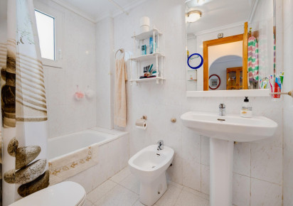 Reventa · Apartment · Torrevieja · El Acequión - Los Náufragos