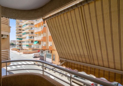 Reventa · Apartment · Torrevieja · La Mata pueblo