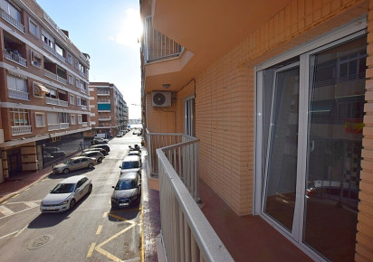 Reventa · Apartment · Torrevieja · Playa del Acequión