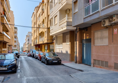 Reventa · Apartment · Torrevieja · Playa del cura