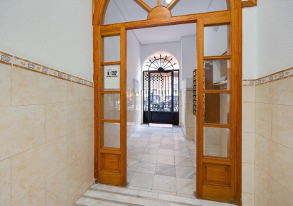 Reventa · Apartment · Torrevieja · Playa del cura