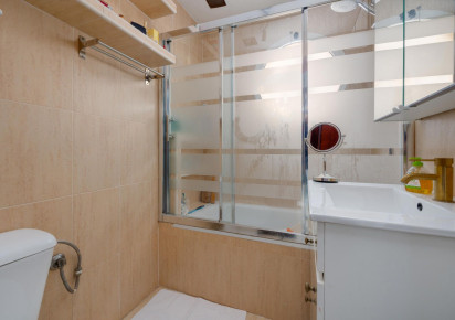 Reventa · Apartment · Torrevieja · San Luis