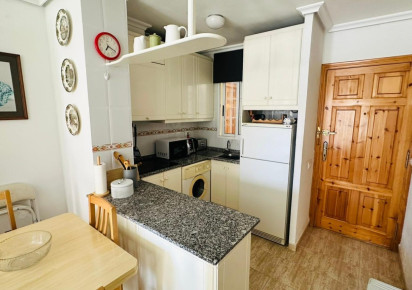 Reventa · Apartment · Torrevieja · Urbanización San Luis