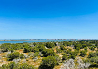 Reventa · Apartment · Torrevieja · Urbanización San Luis