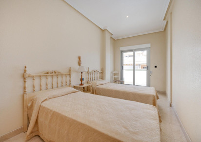 Reventa · Apartment · Torrevieja