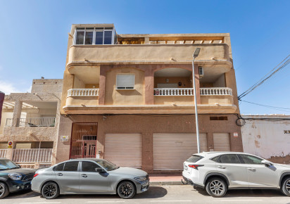 Reventa · Apartment · Torrevieja