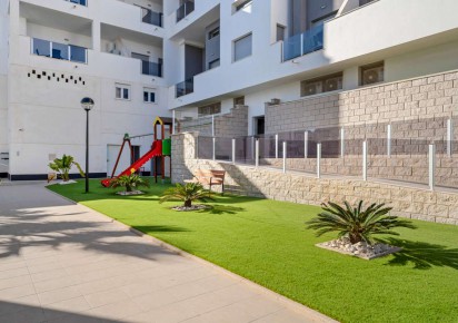 Reventa · Apartment · Villamartin